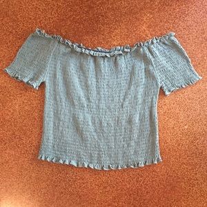 Off the shoulder fitted green top!
